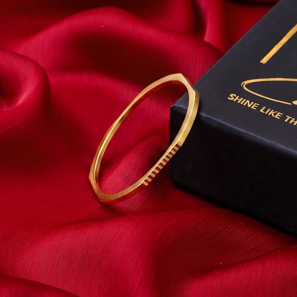 Calastara Luxe Edge Gold Bracelet for Women
